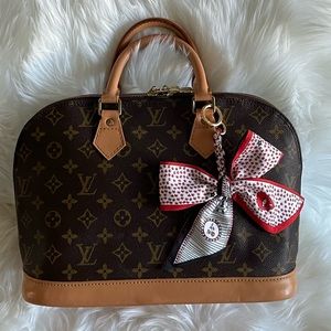 Louis Vuitton Monogram Alma Hand Bag